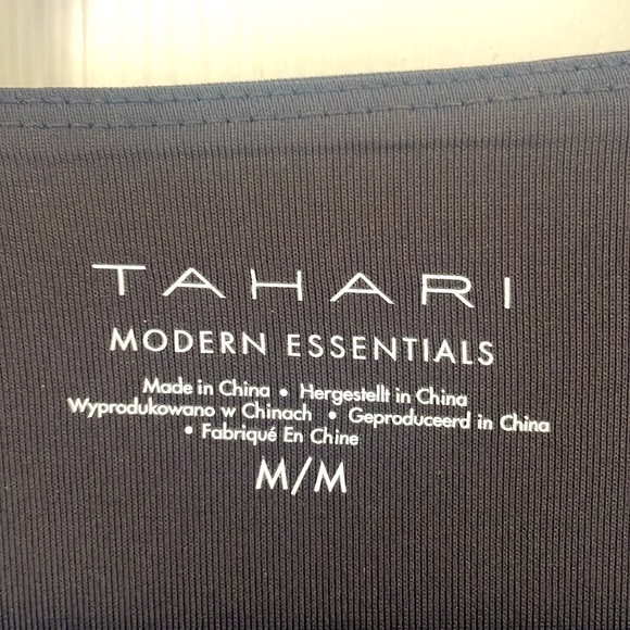 Tahari sleeves top - Picture 2 of 3